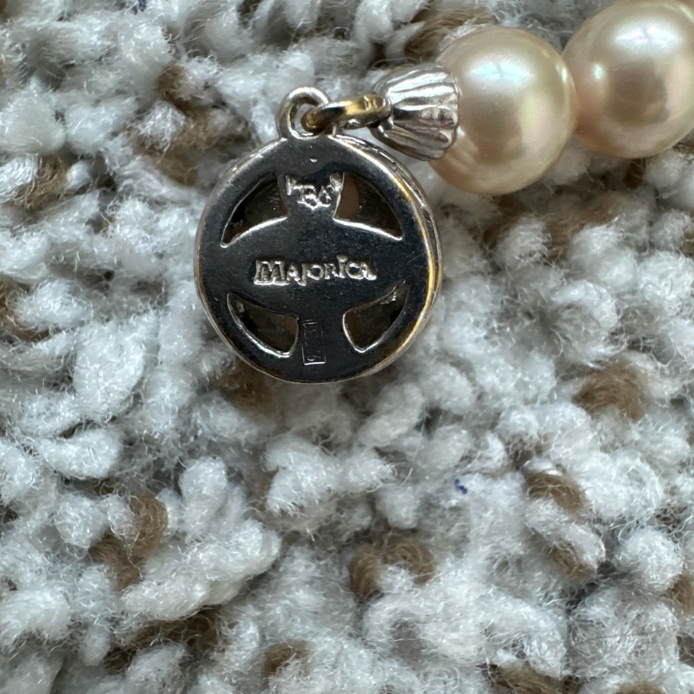 Majorca 8mm Pearls Necklace 17 inch sterling silver - Picture 5 of 7
